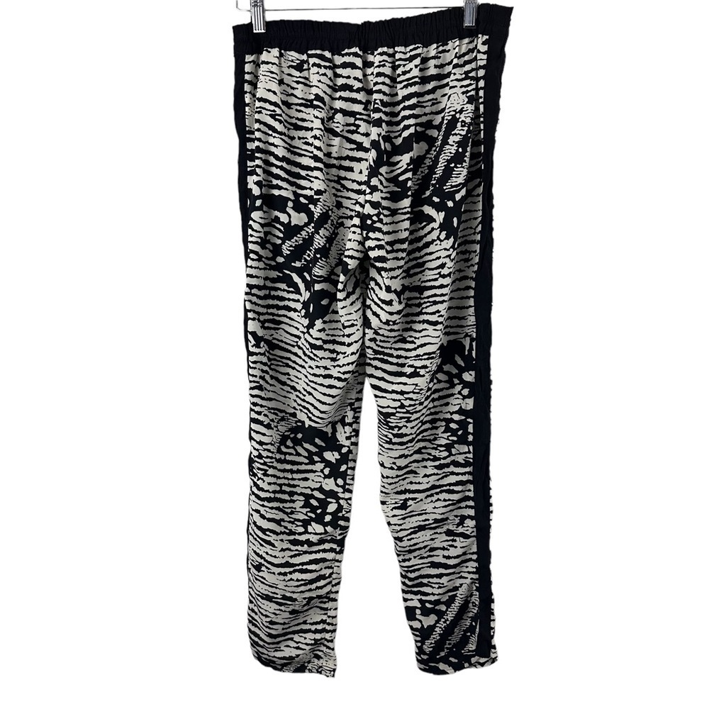 Harlowe & Graham Printed Pants - Picture 8 of 9